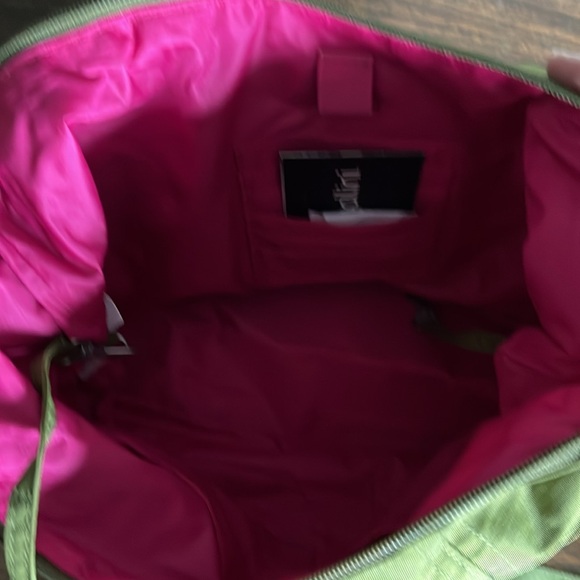 Baggalini Crossbody Zip-top bag - Green with Pink lining - Picture 4 of 10